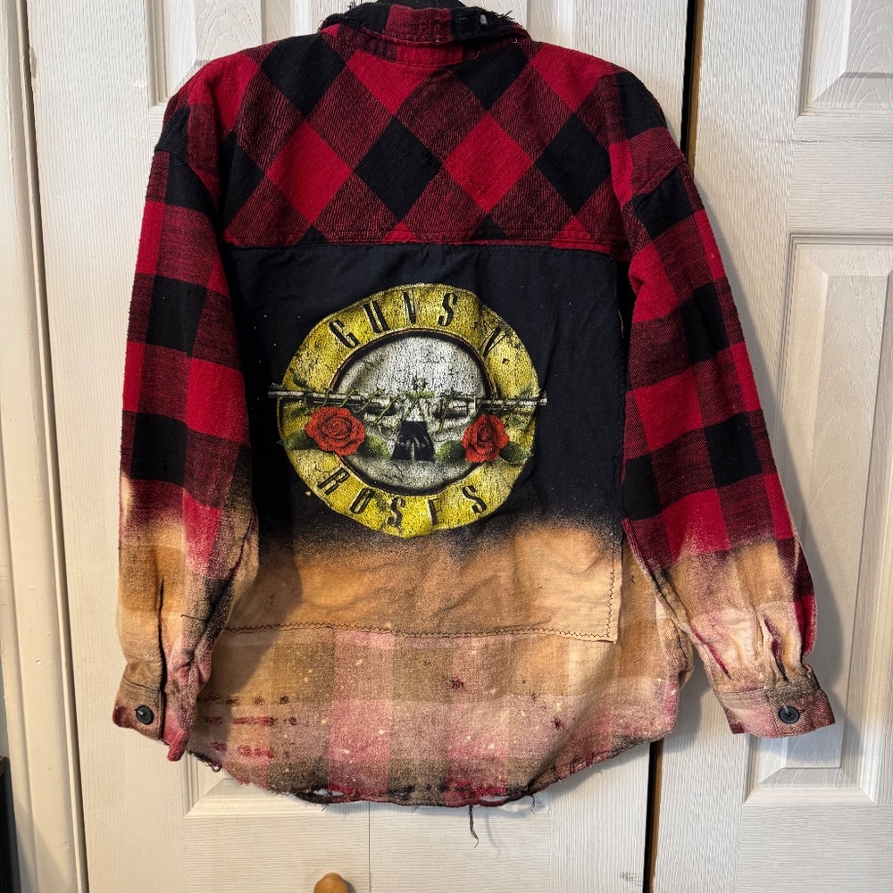 Guns & Roses Upcycled Back Graphic Tee & Bleached Distressed Flannel Read 4 Sz - Picture 3 of 4